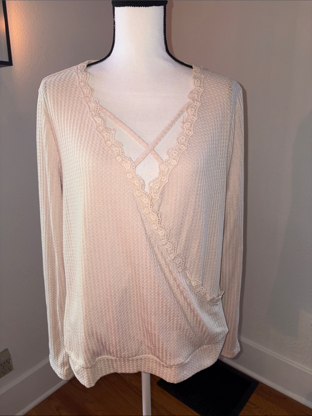 Hem & Thread Cream Waffle Knit cross over long sleeve blouse Large